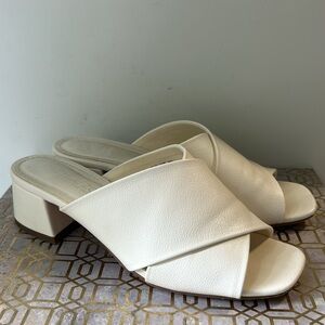Rachel Zoe Garland Off White Chunky Heel Mule Sandals Women's size 8